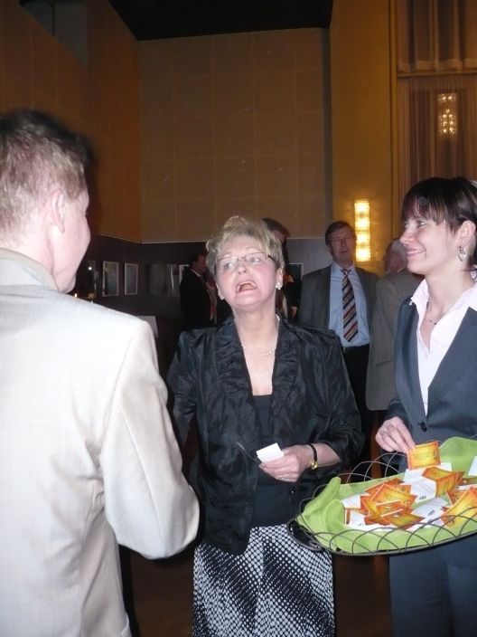 Fr jeden Besucher gab es einen Sonnenblumenkern. Das ist nicht viel, kann aber viel werden, wenn man was draus macht - oder zumindest was draus werden lsst ...